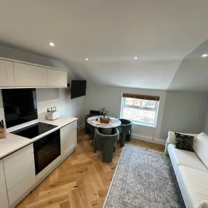 Apartment New Stylish One Bedroom United Kingdom